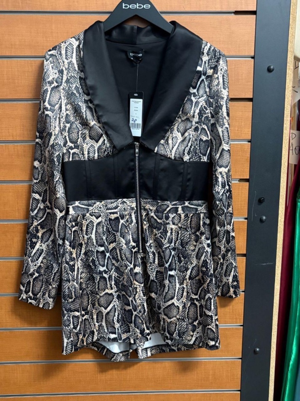 Bebe Snakeskin Python Print Zip Front Peplum Jacket NWT